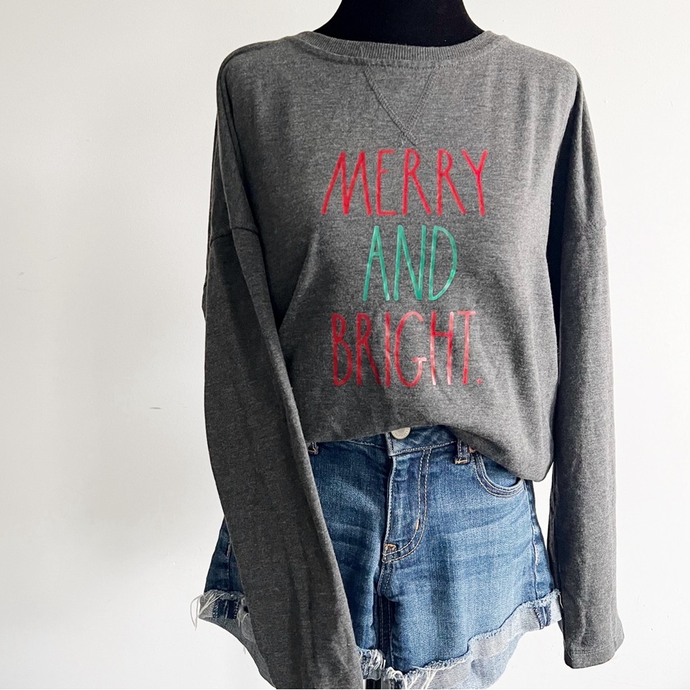Rae Dunn Merry & Bright Long Sleeve Crew Neck T-shirt in Gray